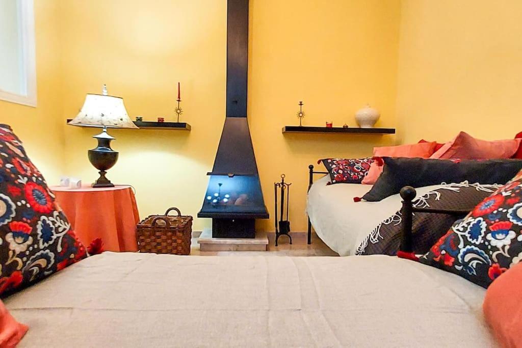 Apartamento Suite Alameda De Hercules Sevilla Bagian luar foto