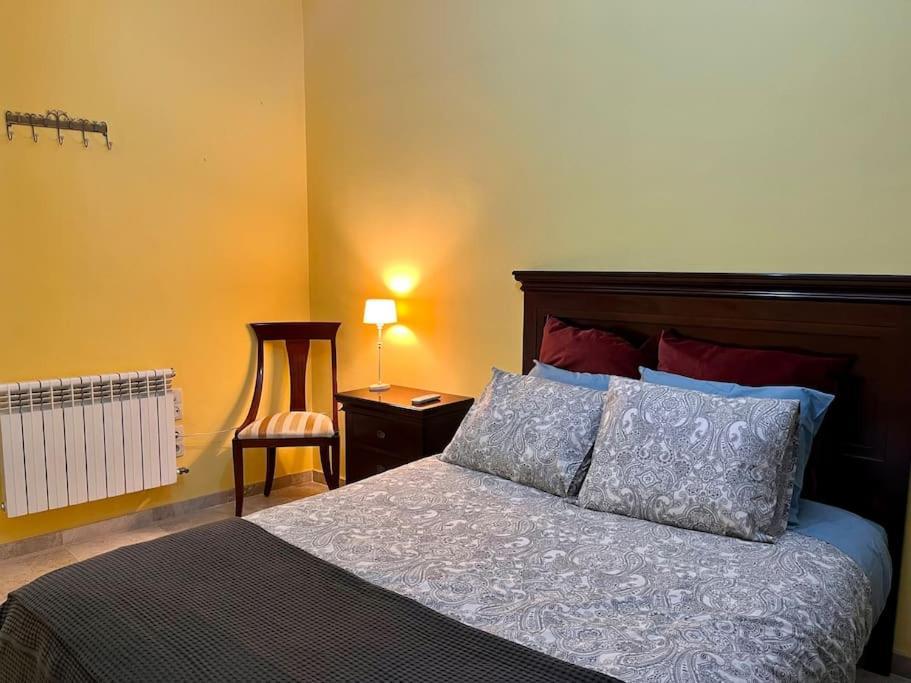 Apartamento Suite Alameda De Hercules Sevilla Bagian luar foto
