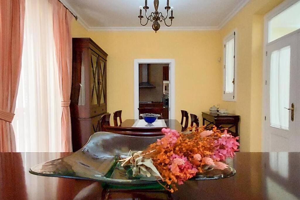 Apartamento Suite Alameda De Hercules Sevilla Bagian luar foto